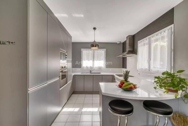 Vente Maison 6 pièces 140 m2 à Voglans