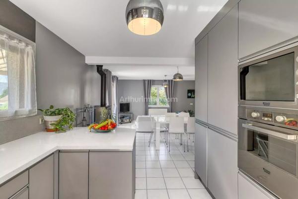 Vente Maison 6 pièces 140 m2 à Voglans