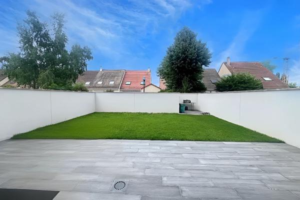 Maison Roissy En Brie 6 pièce(s) 4 chambres