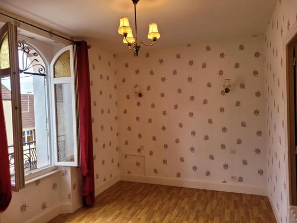 Maison individuelle à vendre 5 pièces Etat impeccable MONTLUCON (03)
