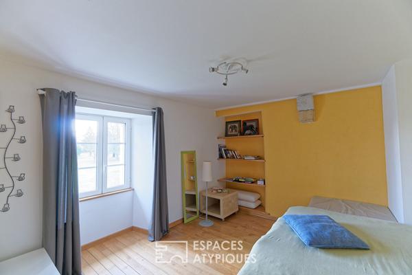 Bâtisse du XVIIIe de plus de 300 m2 remplie de charme