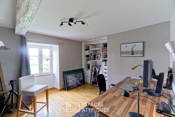 Bâtisse du XVIIIe de plus de 300 m2 remplie de charme