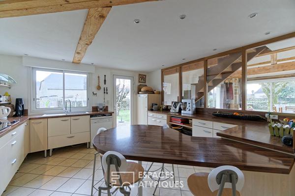 Bâtisse du XVIIIe de plus de 300 m2 remplie de charme