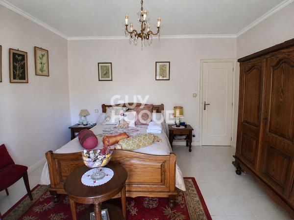 Ensemble immobilier de 260 m² avec piscine et sous-sols de 190m²