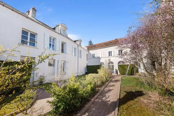 Vente appartement 138 m² 6 Pièces Ahuy