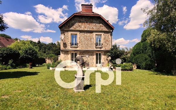 Maison à vendre    11 pièces • 220 m2 Soissons