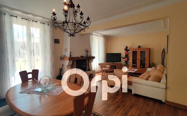 Maison à vendre    11 pièces • 220 m2 Soissons