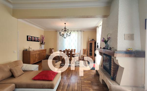 Maison à vendre    11 pièces • 220 m2 Soissons