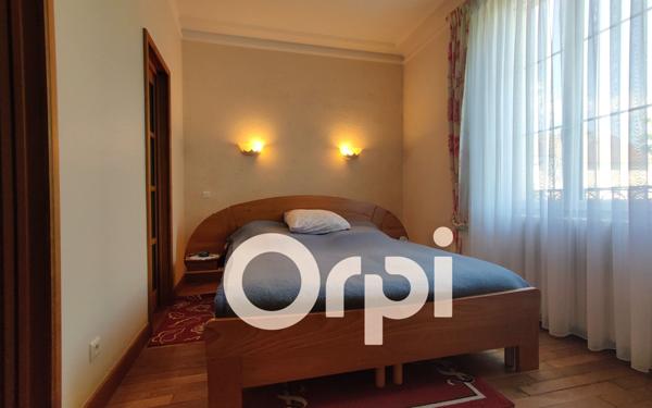 Maison à vendre    11 pièces • 220 m2 Soissons