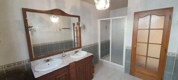 Maison spacieuse avec vues imprenables sur la rivière Lot et Fumel