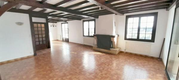 Maison spacieuse avec vues imprenables sur la rivière Lot et Fumel