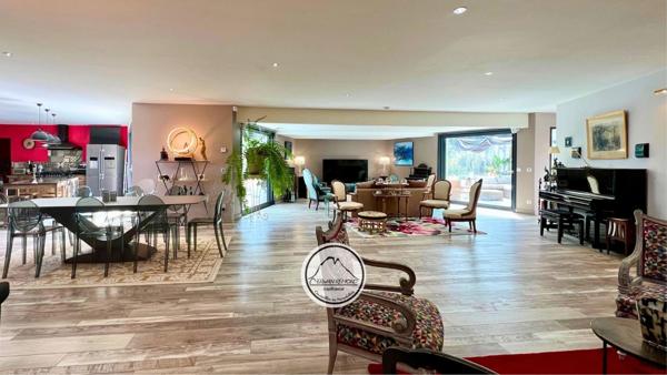 Vivre le prestige au quotidien, face à la majesté des montagnes pyrénéennes Maison à vendre 6 pièces GAN (64)