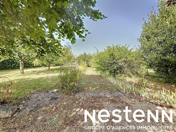 A vendre : Terrain constructible hors lotissement - Crêches-sur-Saône 71680