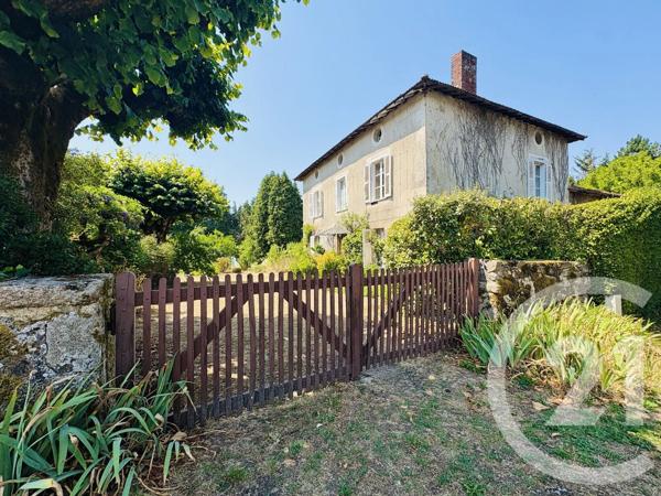 Maison à vendre  6 pièces - 134,16 m 2   ST JUNIEN  - 87