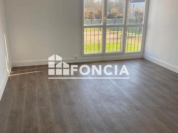 Location Appartement 3 pièces 62.56 m² - 9 AVENUE HENRI IV Rosny Sur Seine 78710