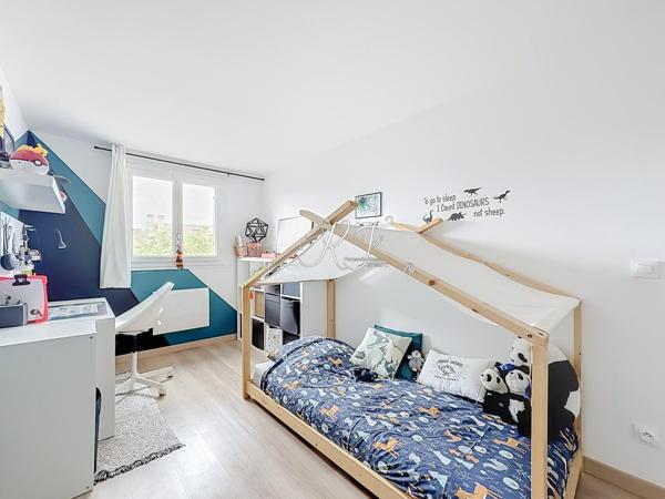 maison familiale proche de la gare RER