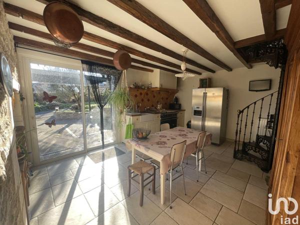 House for sale 4 rooms 180 m² Migné-Auxances