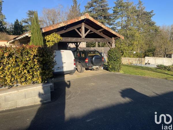 House for sale 4 rooms 180 m² Migné-Auxances