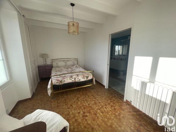 House for sale 4 rooms 180 m² Migné-Auxances