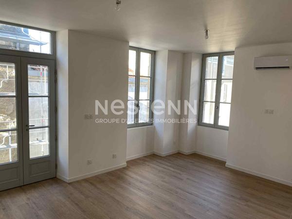 Maison à vendre en plein coeur de Bressuire avec une belle terrasse et 3 chambres