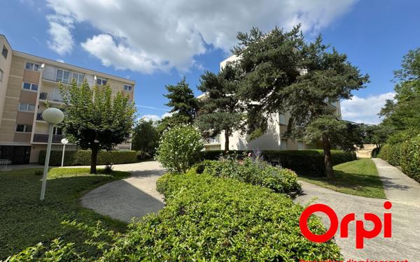 Appartement à vendre    4 pièces • 91,69 m2 Montigny-le-Bretonneux