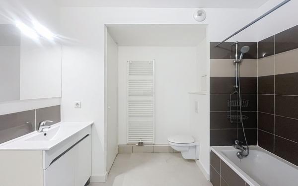 Appartement à vendre    2 pièces • 55 m2 Bayonne