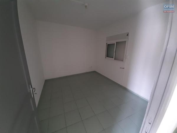 A louer appartement F3/4 au rdc au lieu dit Petit Bazar à Saint-André