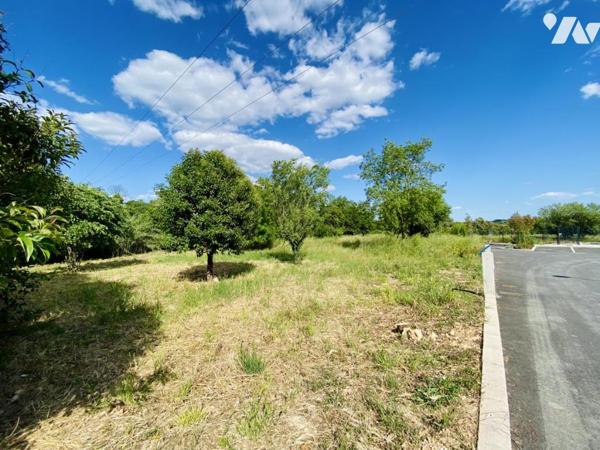 Un terrain à bâtir viabilisé, centre village 