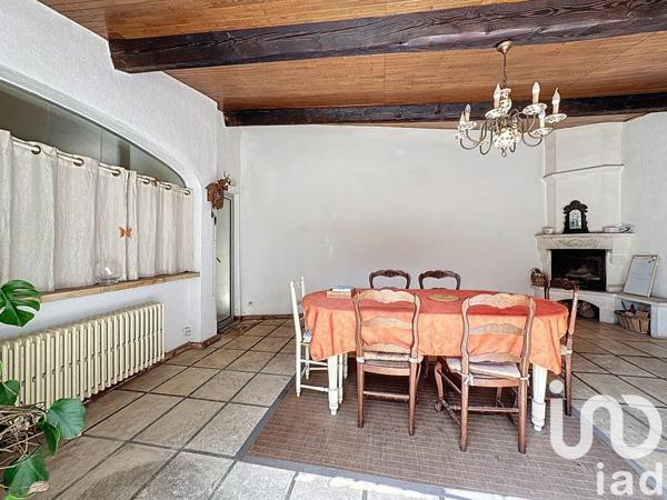 Maison 9 pièces de 160 m² à Beaucaire (30300)