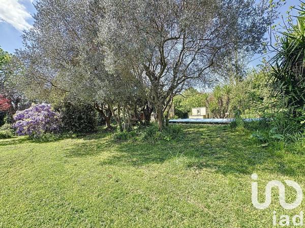 Maison 9 pièces de 160 m² à Beaucaire (30300)