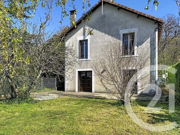 Maison à vendre  5 pièces - 110 m 2   L ISLE D ESPAGNAC  - 16