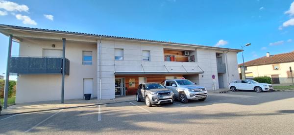 À vendre : Appartement contemporain de 4 pièces 3 chambres  avec 2 balcons  proche Ceyzeriat !