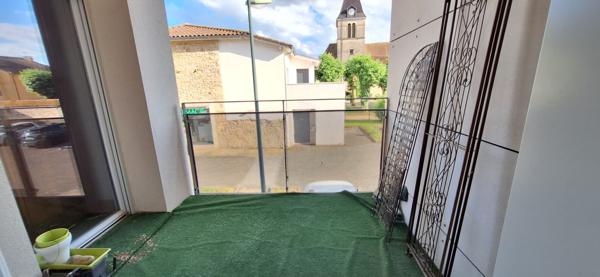 À vendre : Appartement contemporain de 4 pièces 3 chambres  avec 2 balcons  proche Ceyzeriat !