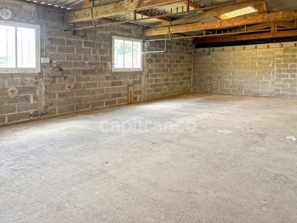 IDEAL INVESTISSEUR Immeuble avec local commercial à vendre SAVIGNE L'EVEQUE (72)