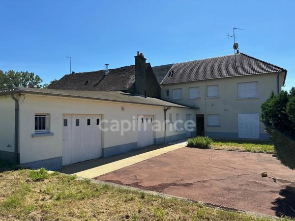 IDEAL INVESTISSEUR Immeuble avec local commercial à vendre SAVIGNE L'EVEQUE (72)