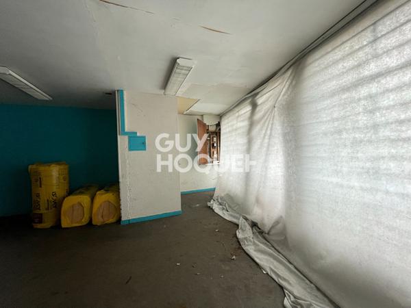 Local d'activité d'environ 66.10 m²