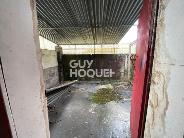 Local d'activité d'environ 66.10 m²