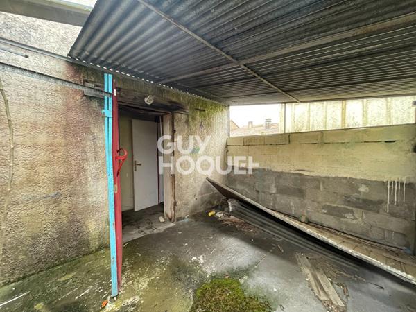 Local d'activité d'environ 66.10 m²