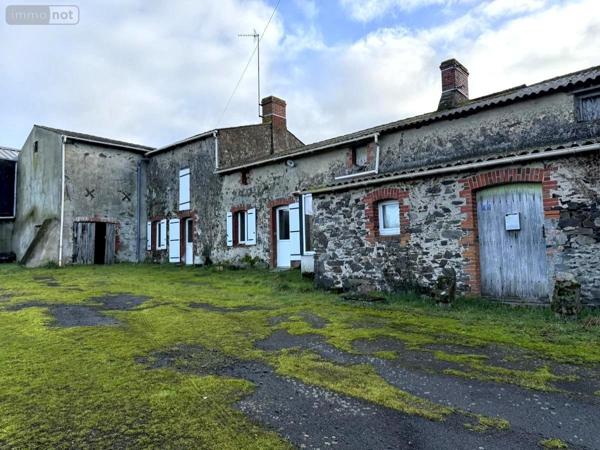 Maison à vendre à Saint-Hilaire-du-Bois dans le Maine-et-Loire (49310), ref : 49058-1563