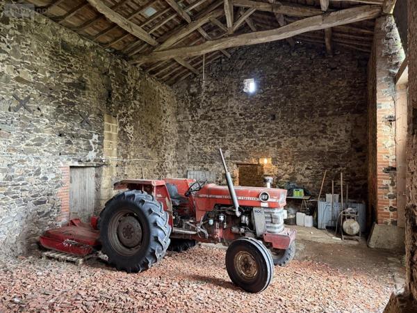 Maison à vendre à Saint-Hilaire-du-Bois dans le Maine-et-Loire (49310), ref : 49058-1563