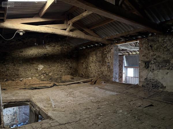 Maison à vendre à Saint-Hilaire-du-Bois dans le Maine-et-Loire (49310), ref : 49058-1563