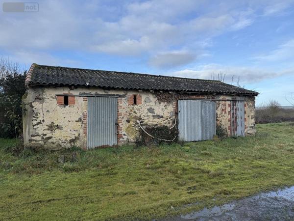 Maison à vendre à Saint-Hilaire-du-Bois dans le Maine-et-Loire (49310), ref : 49058-1563