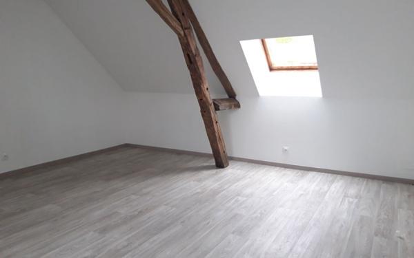 Maison à louer    4 pièces • 107 m2 Nolay