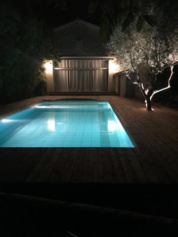 EXCEPTIONNEL ET RARE DANS LE CENTRE DE SOMMIERES : Maison de Maître avec Piscine (30)