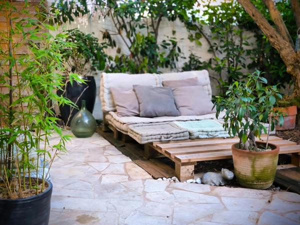 Saint Laurent du Var, les Rascas, grand deux pièces de 57m2 en rez de jardin de jardin avec 37.40m2 d'exterieur au calme absolu, plein sud.