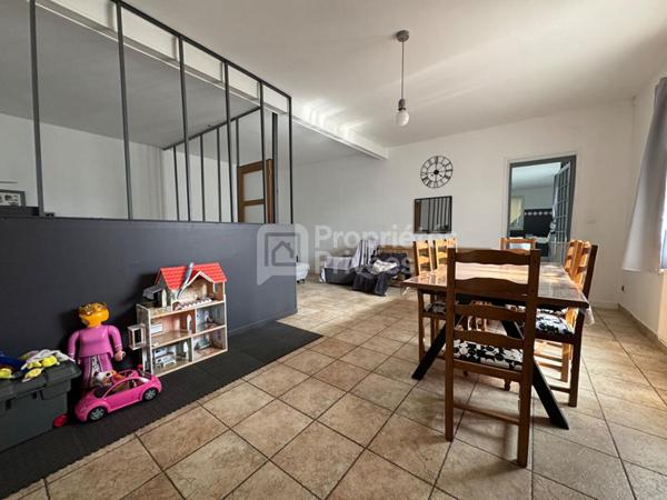 Ensemble immobilier - Maison 160 m² + 2 hangars + grand terrain - Barlin