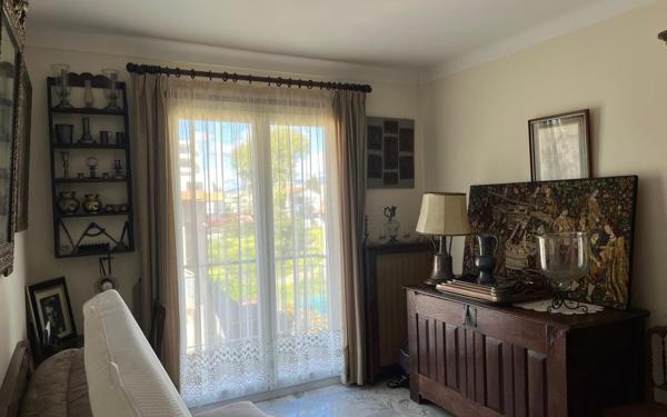 Appartement à vendre    4 pièces • 97 m2 Cagnes-sur-Mer