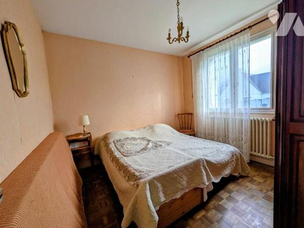 Quimperlé, maison individuelle composée composée comme suit:
Rez-de-chaussée: Entrée, salon, c...