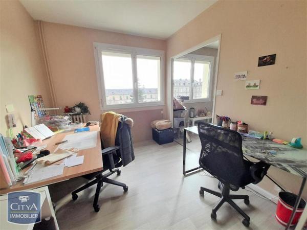 Appartement à louer 4 pièces 65.57m²