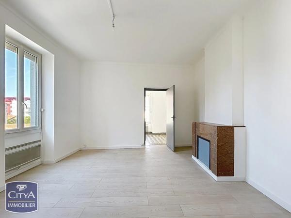 Immeuble à vendre 180m² Nîmes (30000)